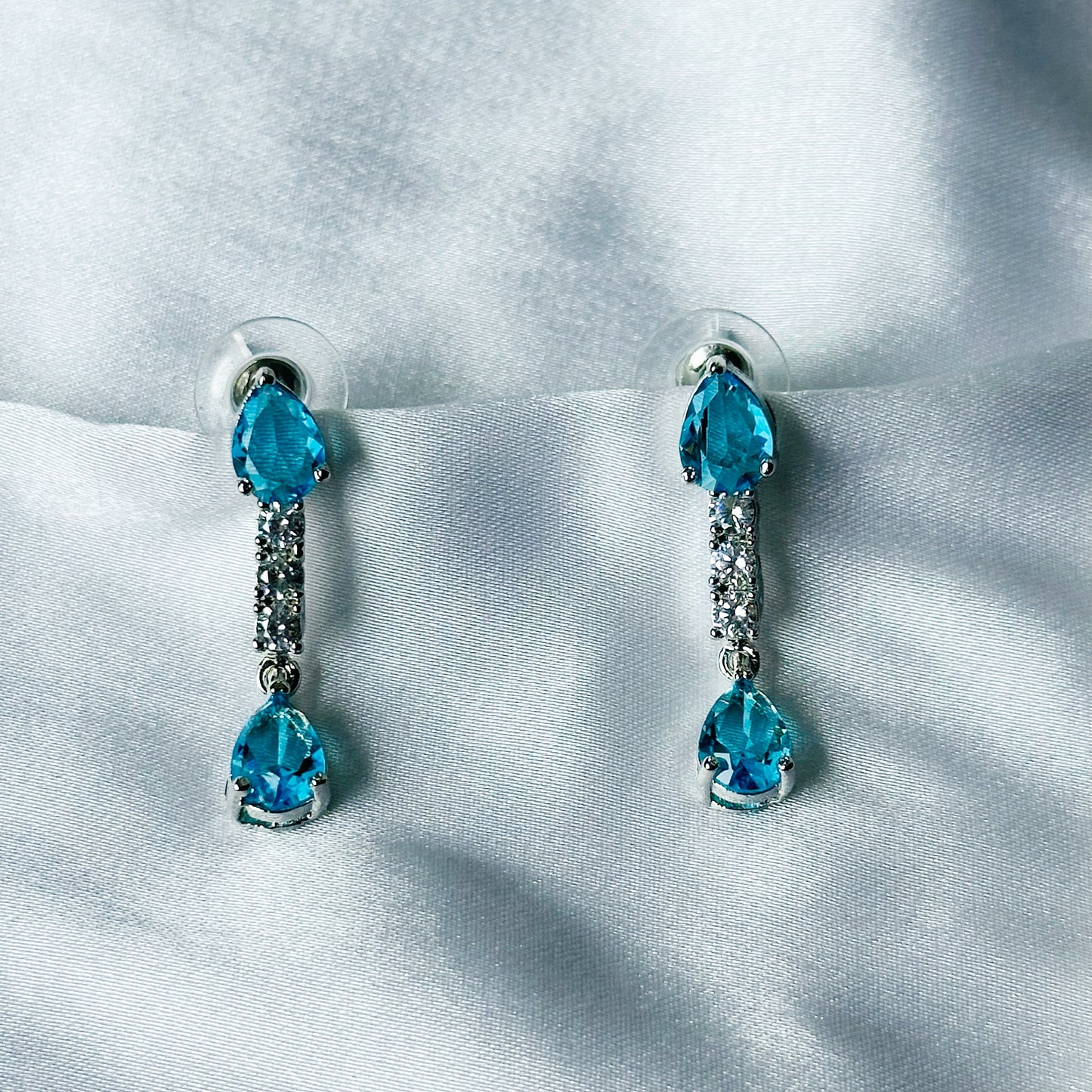Aqua Blue Sapphire Cubic Zircon Stones American Diamond Silver Plated Necklace Set