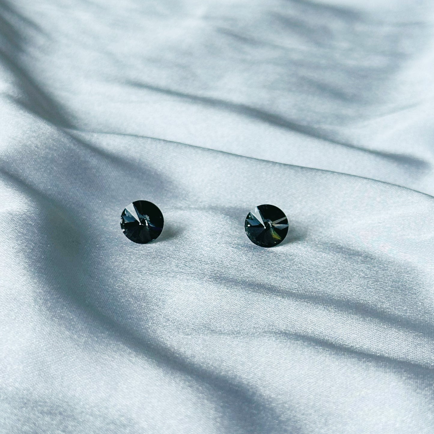 Comet Argent Dark Black Swarovski Crystal Silver Plated Stud Earrings