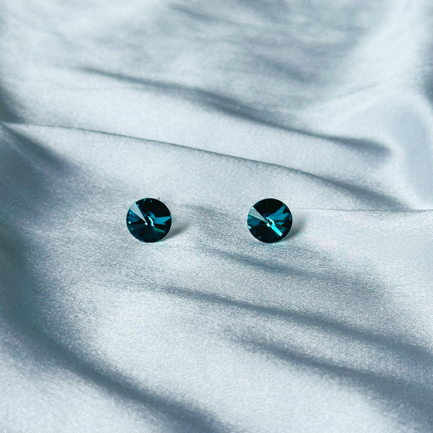 Lt Green Emerald Swarovski Crystal Silver Plated Stud Earrings