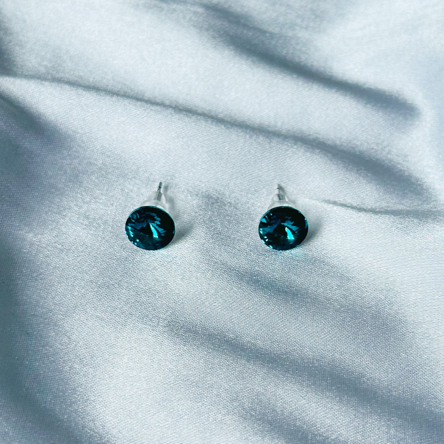 Lt Green Emerald Swarovski Crystal Silver Plated Stud Earrings