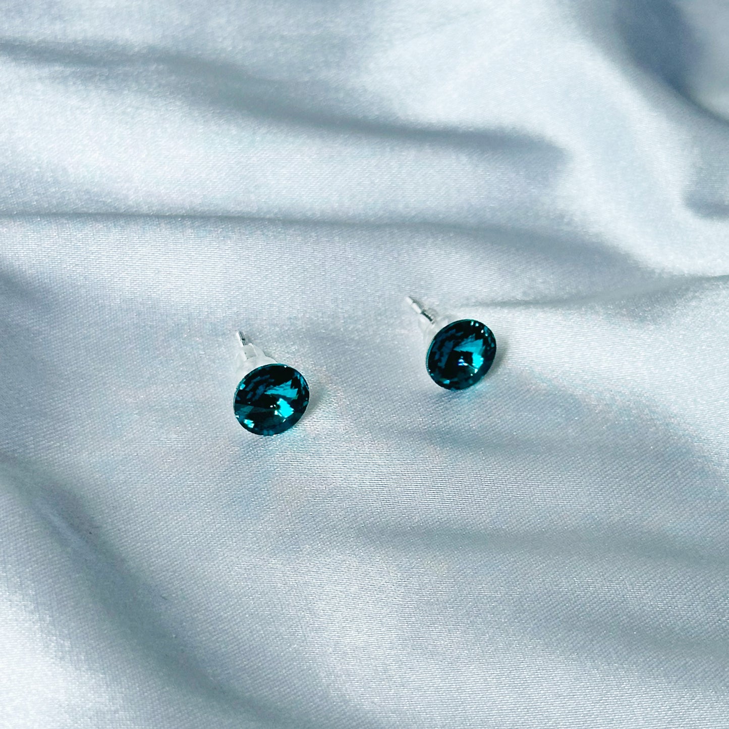 Lt Green Emerald Swarovski Crystal Silver Plated Stud Earrings
