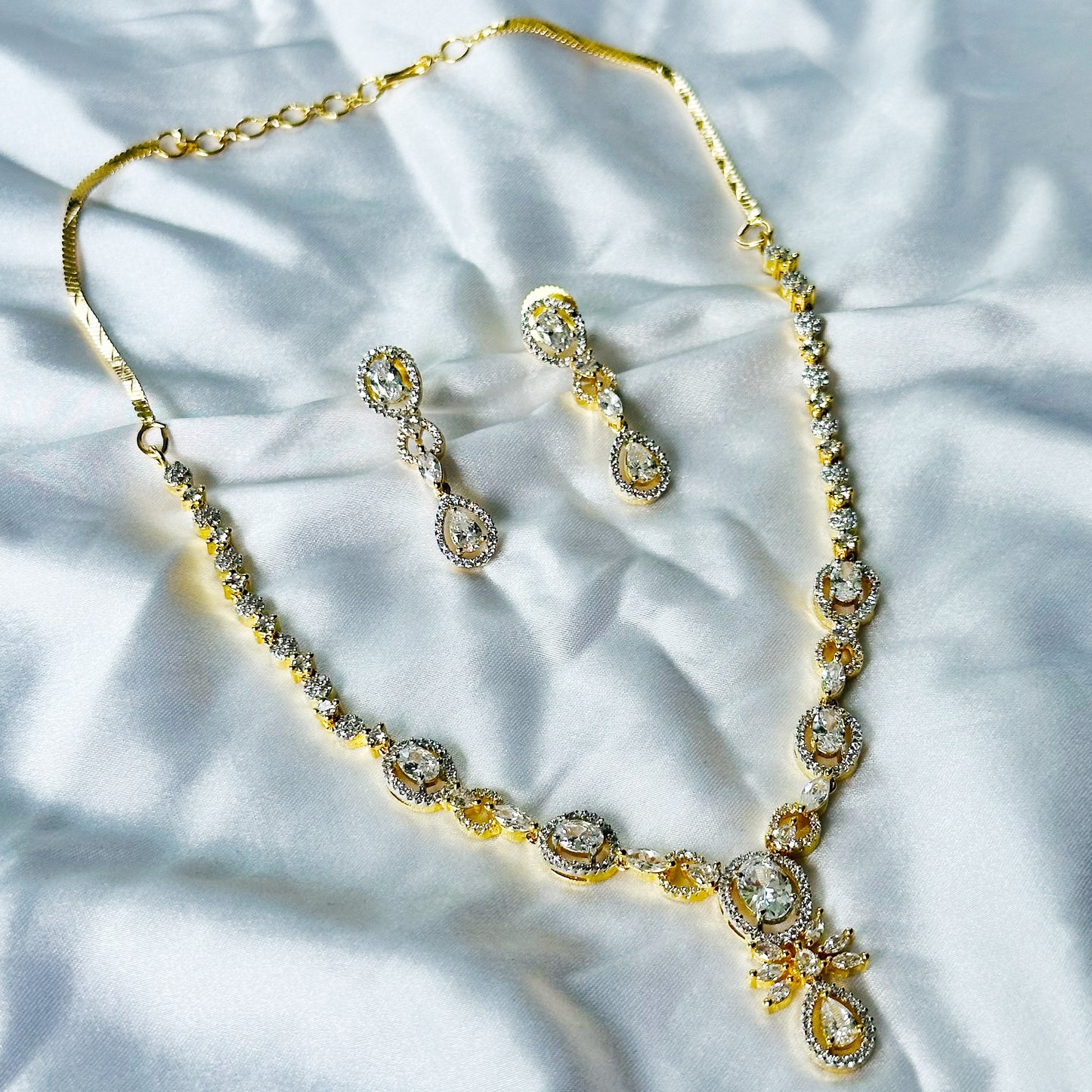 Solitaire Cubic Zircon American Diamond Gold/Silver Plated Necklace Set