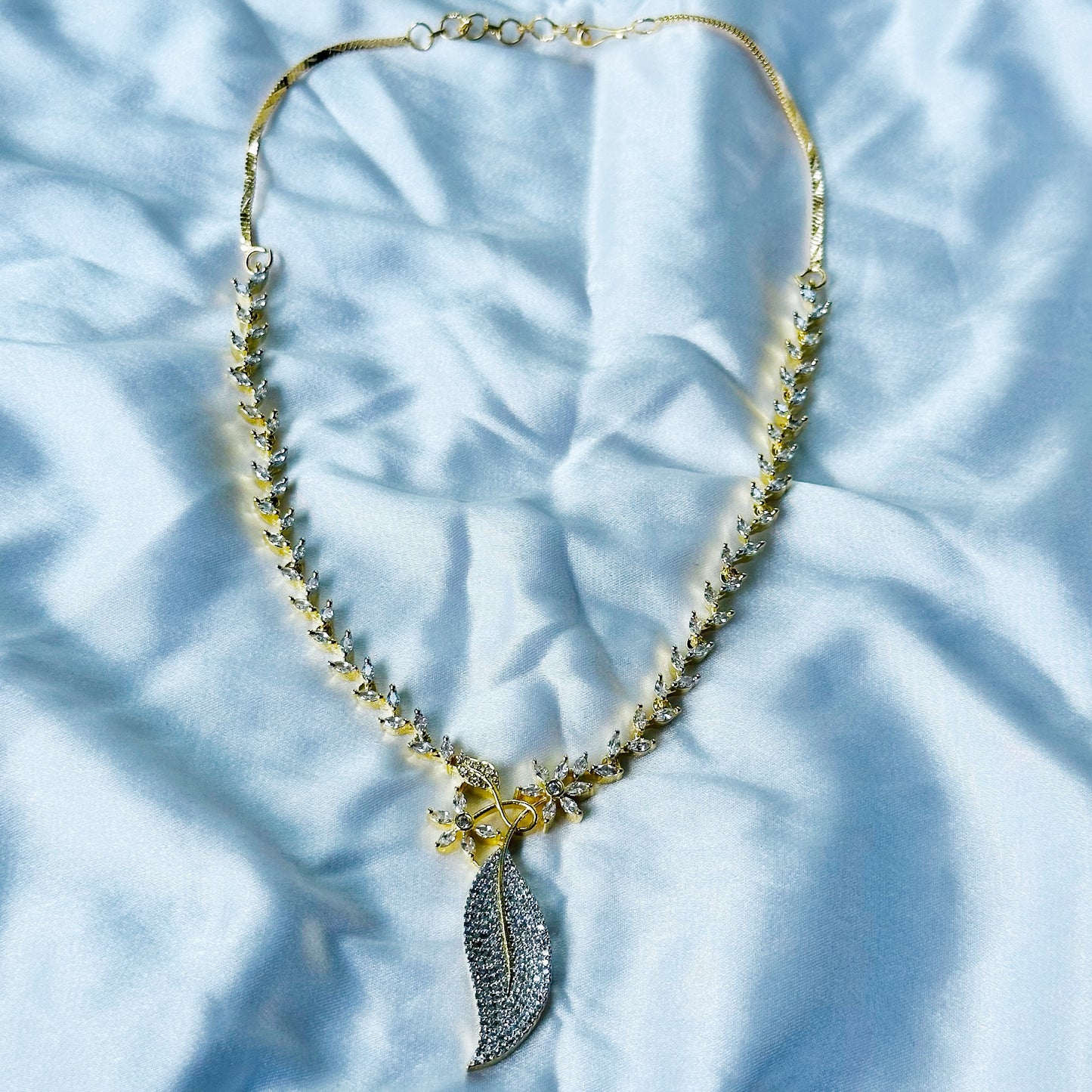 Solitaire Cubic Zircon American Diamond Gold/Silver Plated Necklace Set