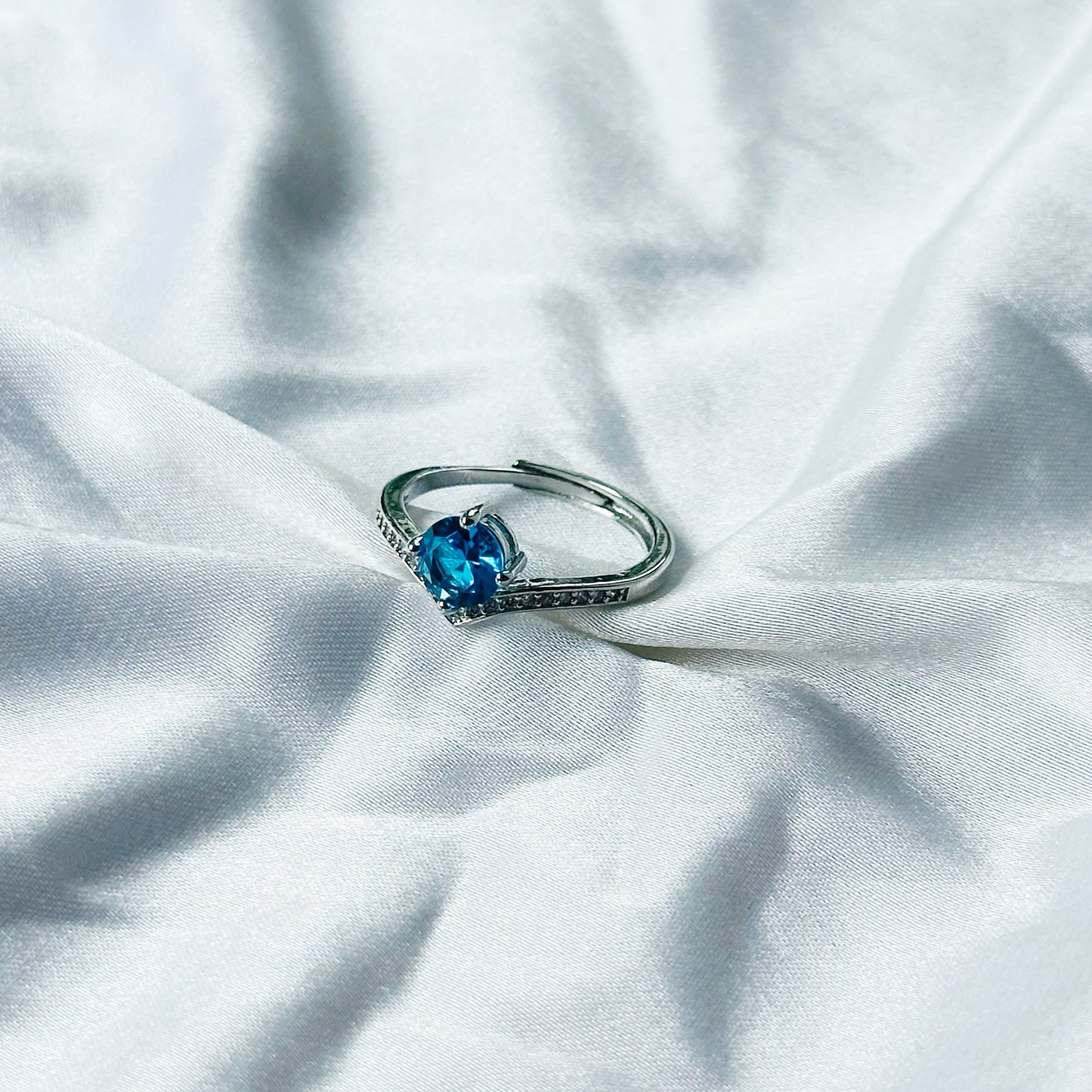 Aqua Blue Sapphire Cubic Zircon Stone American Diamond Silver Plated Adjustable Ring