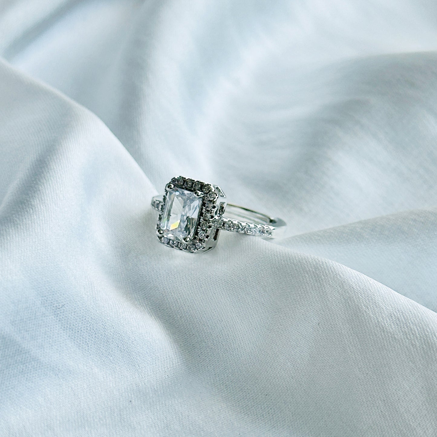 American Diamond Ice Cut Stone American Diamond Silver Plated Adjustable Ring