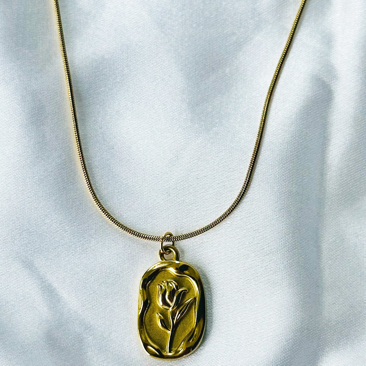 Floral Design Anti-Tarnish Stainless Steel Gold Plated Necklace