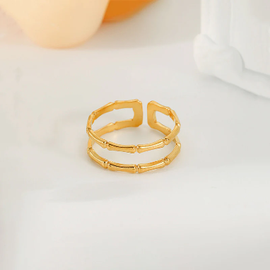 Contemporary Designs Anti-Tarnish Stainless Steel Gold Plated Adjustable Rings (Set of 5)