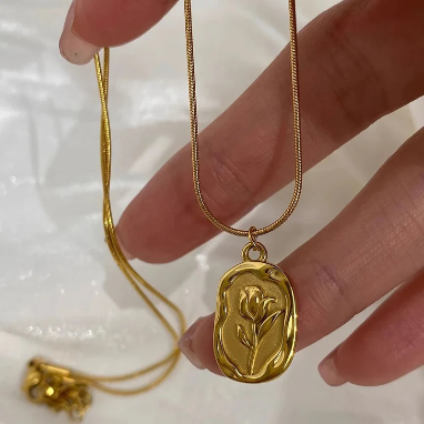 Floral Design Anti-Tarnish Stainless Steel Gold Plated Necklace