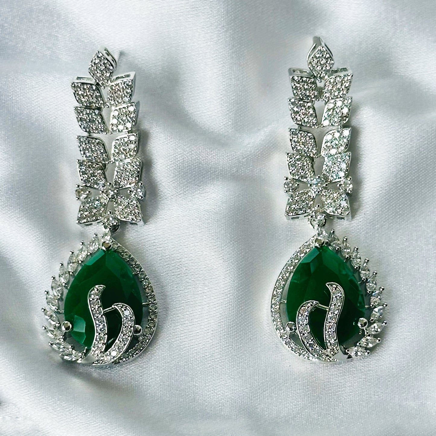 Green Emerald Cubic Zircon Stone American Diamond Silver Plated Necklace Set