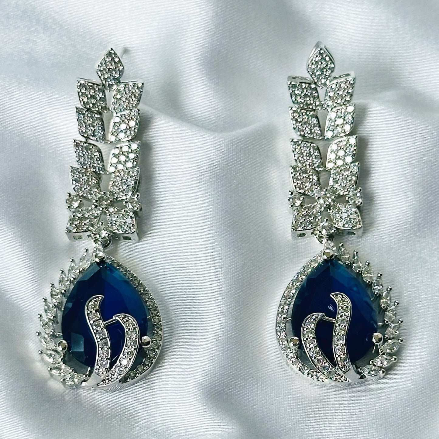 Blue Sapphire Cubic Zircon Stone American Diamond Silver Plated Necklace Set