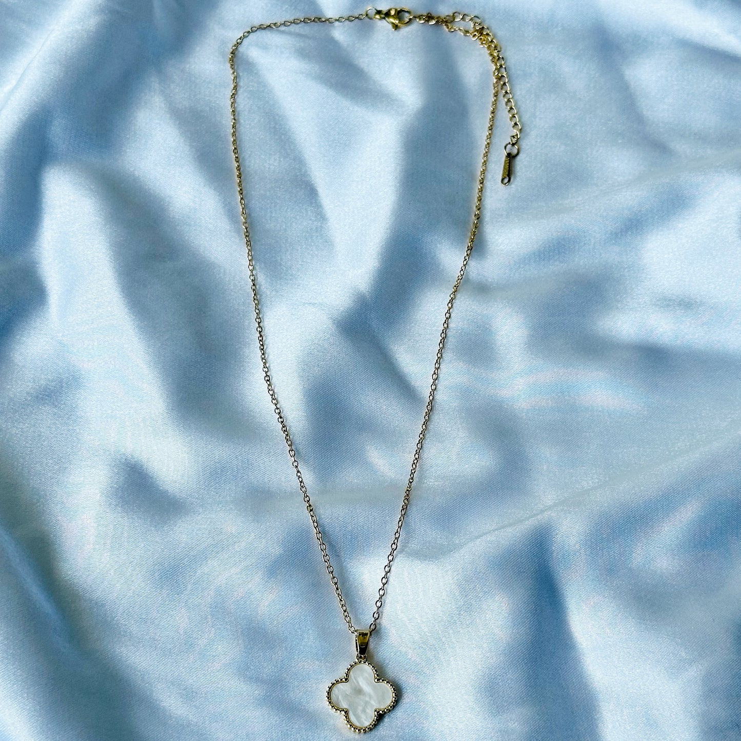 Floral Design White/Gold Plated Stainless Steel Necklace