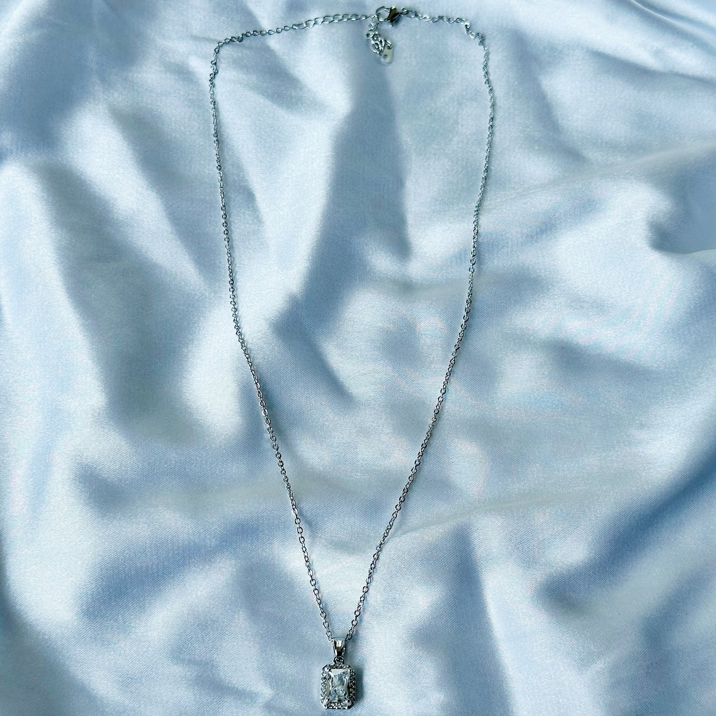 Solitaire Cubic Zircon American Diamond Silver Plated Stainless Steel Necklace
