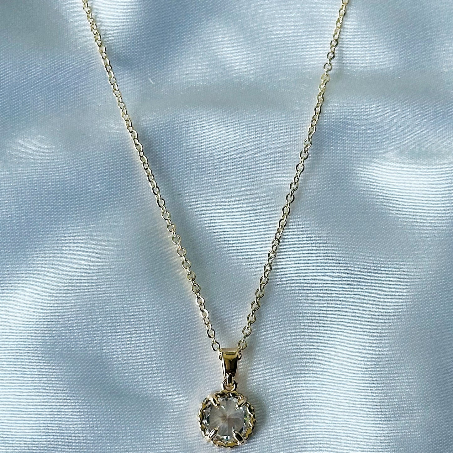 Solitaire Cubic Zircon American Diamond Gold Plated Stainless Steel Necklace