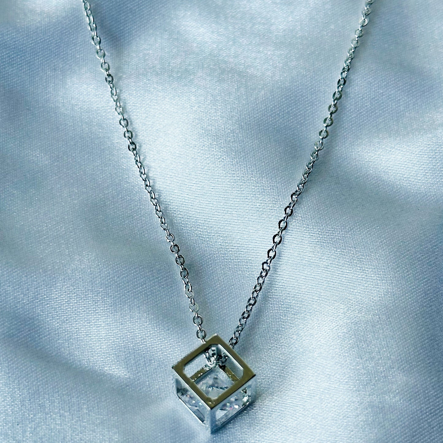Solitaire Cubic Zircon American Diamond Silver Plated Stainless Steel Necklace