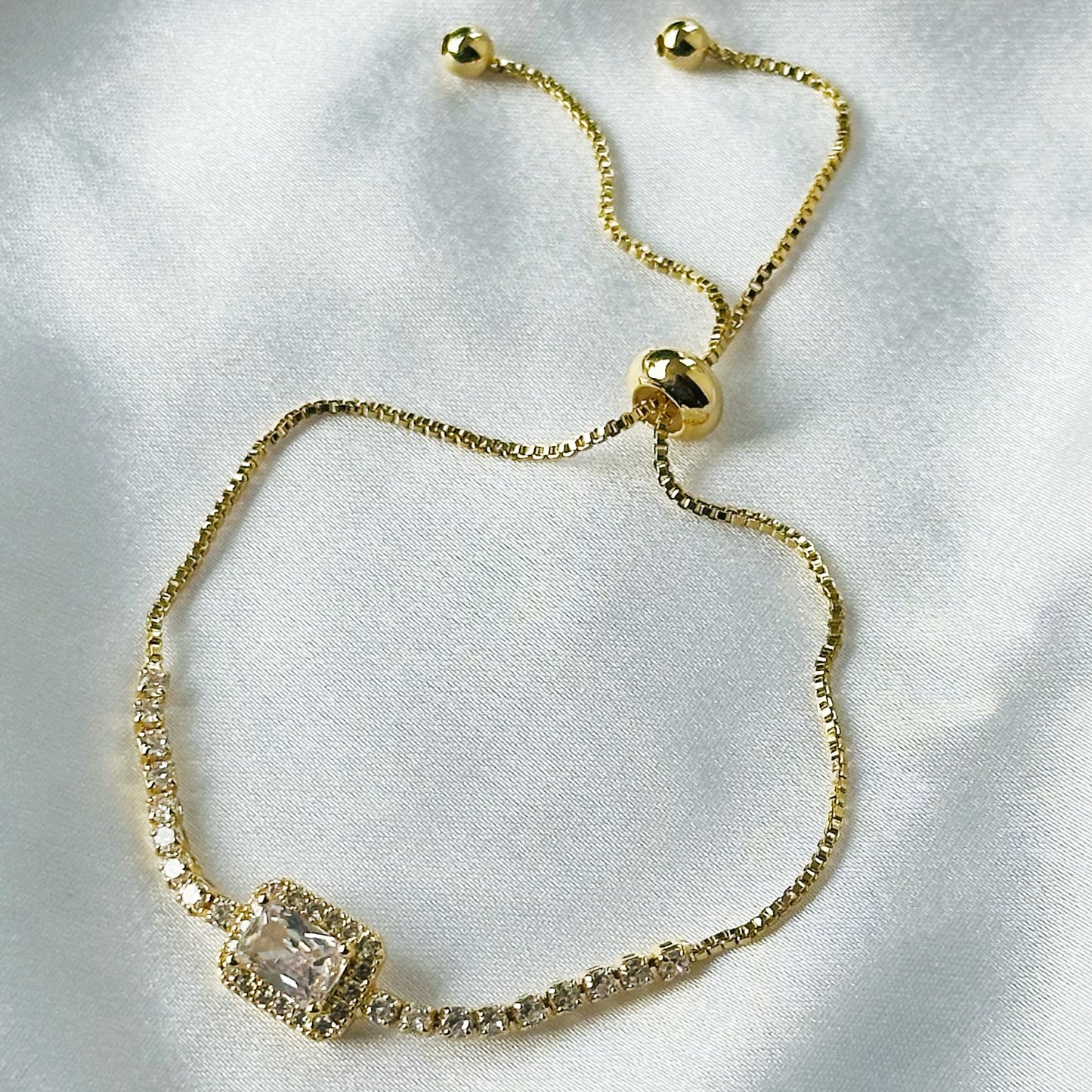 Solitaire Cubic Zirconia American Diamond Gold Plated Adjustable Bracelet