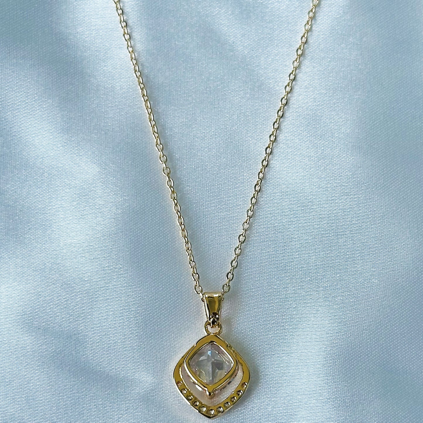 Solitaire Cubic Zircon American Diamond Gold Plated Stainless Steel Necklace