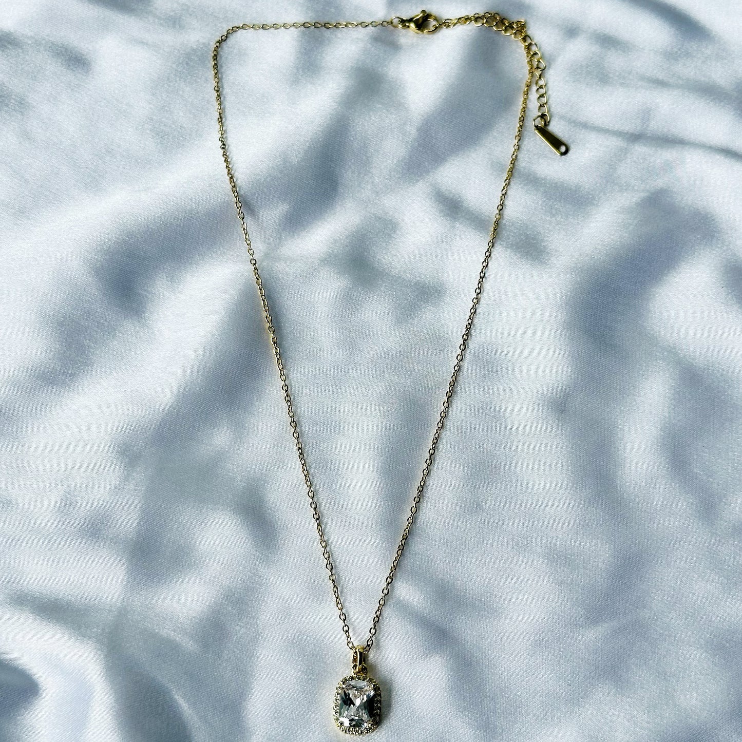 Solitaire Cubic Zircon American Diamond Gold Plated Stainless Steel Necklace