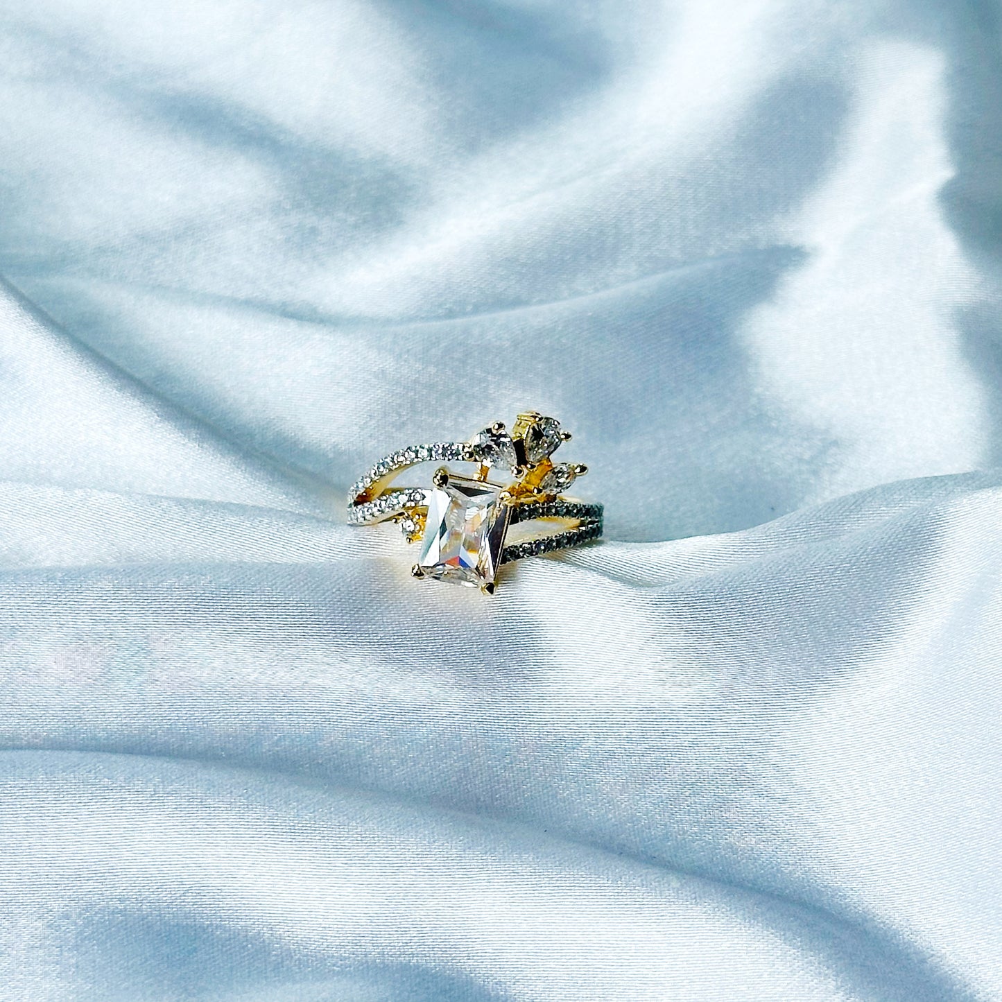 Solitaire Cubic Zircon American Diamond Gold/Silver Plated Adjustable Ring
