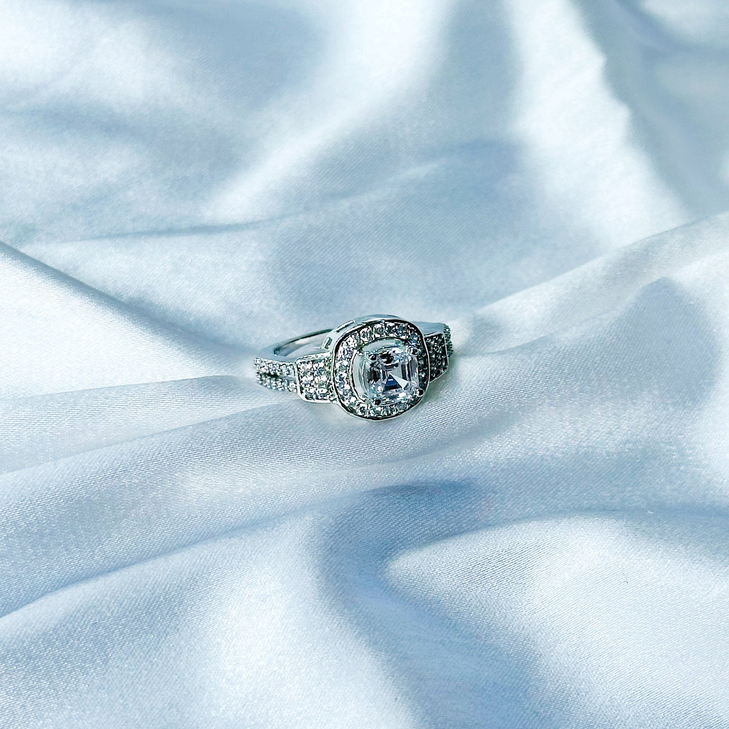 Solitaire Cubic Zircon American Diamond Silver Plated Adjustable Ring