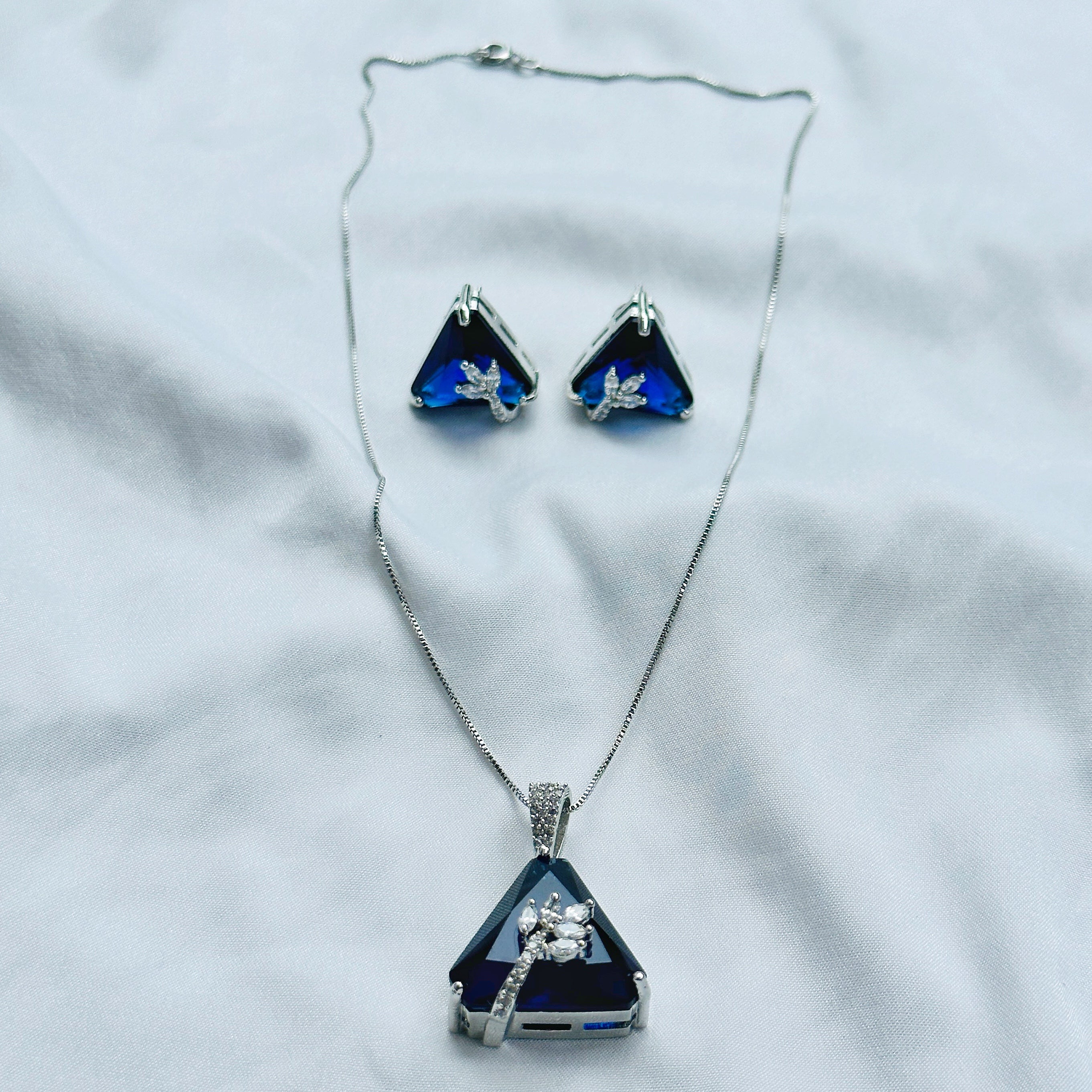 Blue Sapphire Cubic Zircon American Diamond Silver Plated Pendant Set