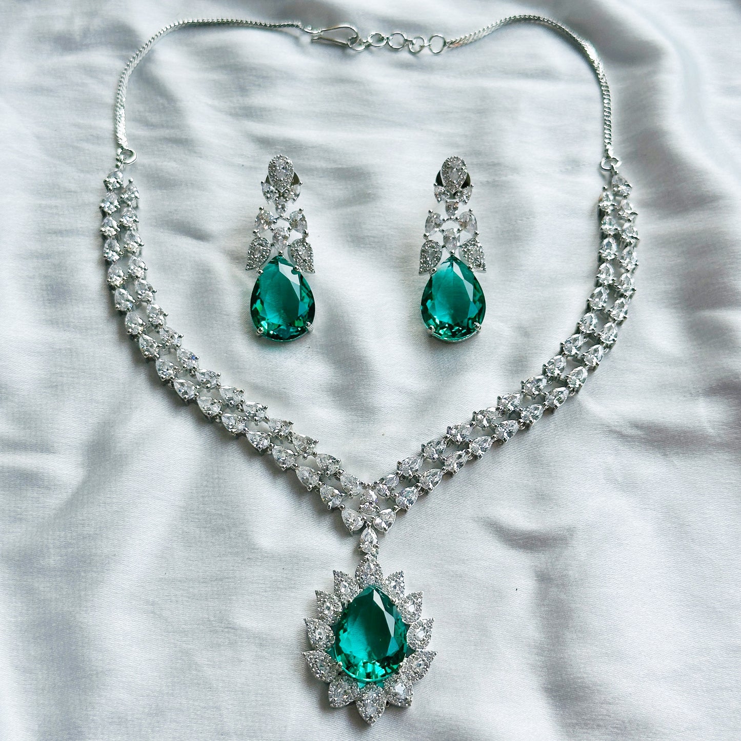 Sea Green Topaz Cubic Zircon American Diamond Silver Plated Necklace Set
