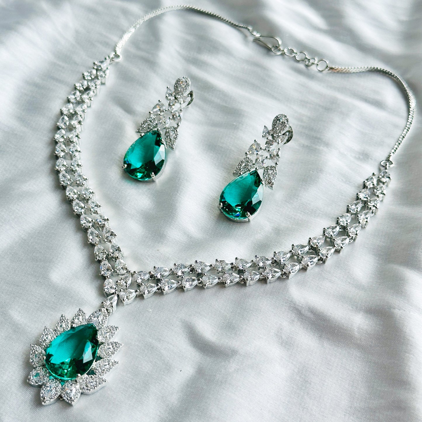 Sea Green Topaz Cubic Zircon American Diamond Silver Plated Necklace Set