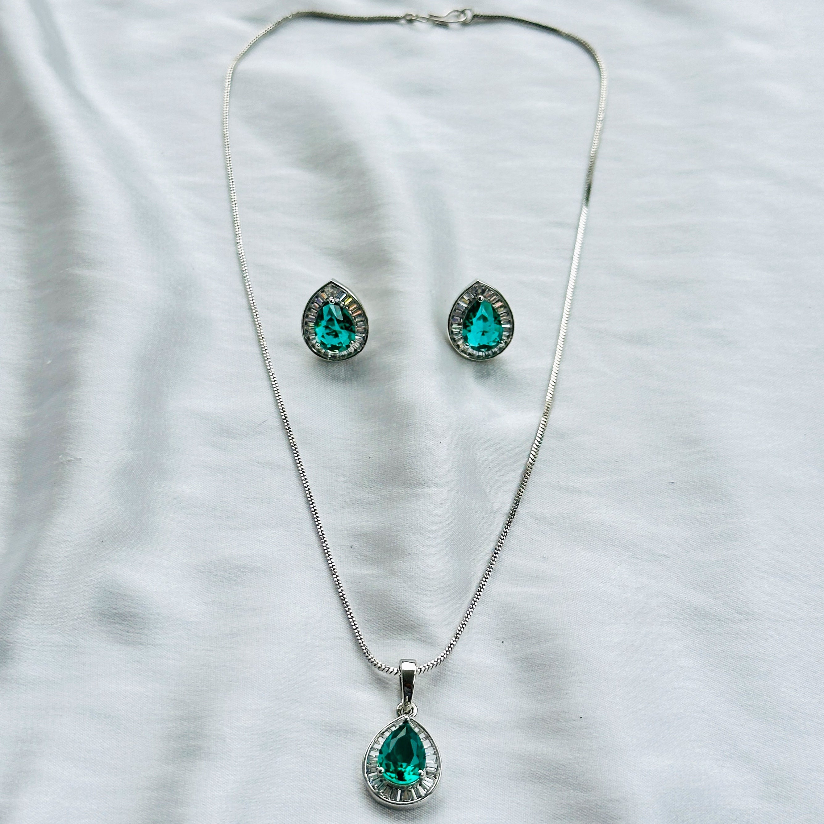 Sea Green Topaz Cubic Zircon American Diamond Silver Plated Pendant Set