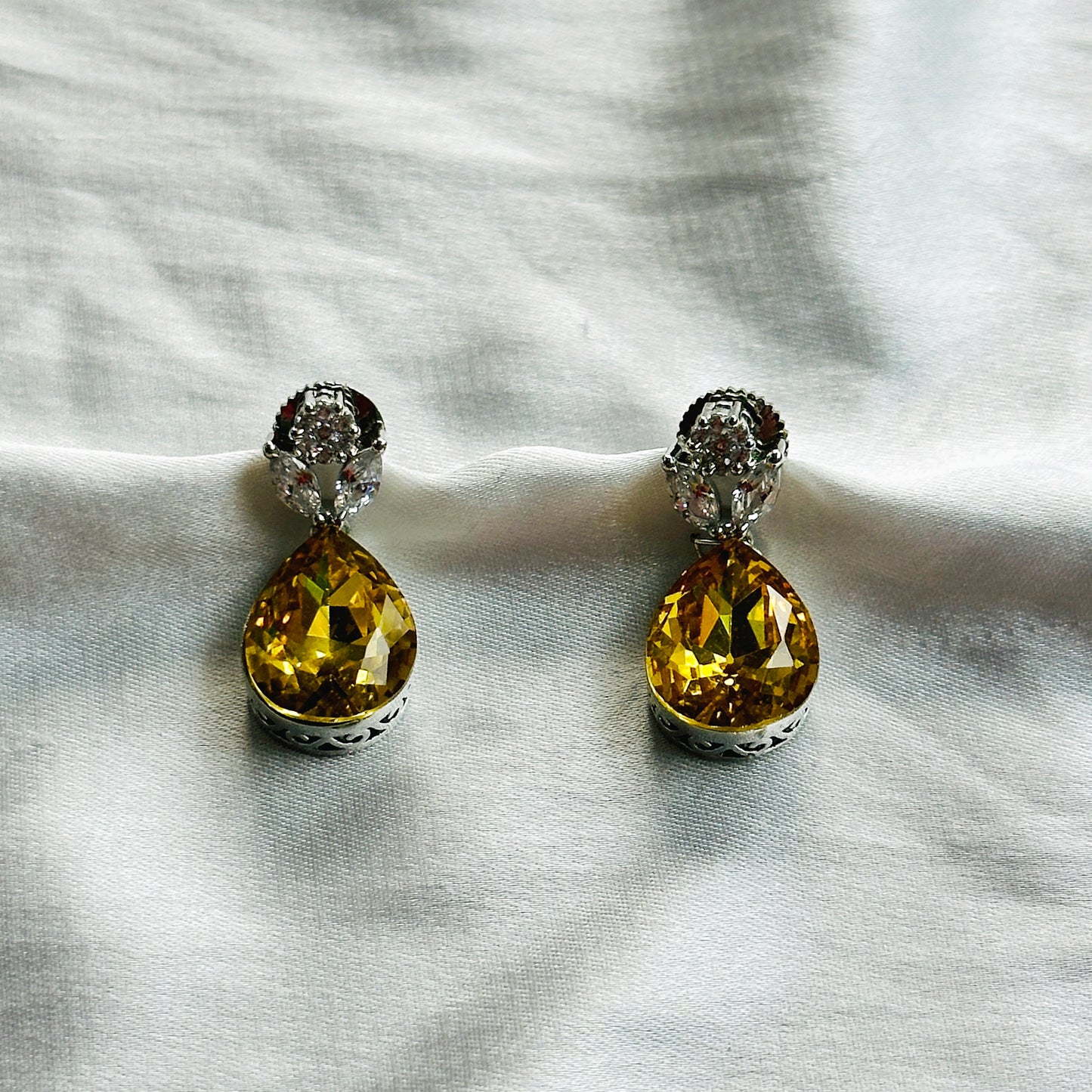 Light Yellow Topaz Swarovski Crystal American Diamond Silver Plated Pendant Set