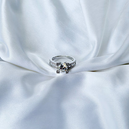 Solitaire Cubic Zirconia American Diamond Silver Plated Ring (Size US 8)
