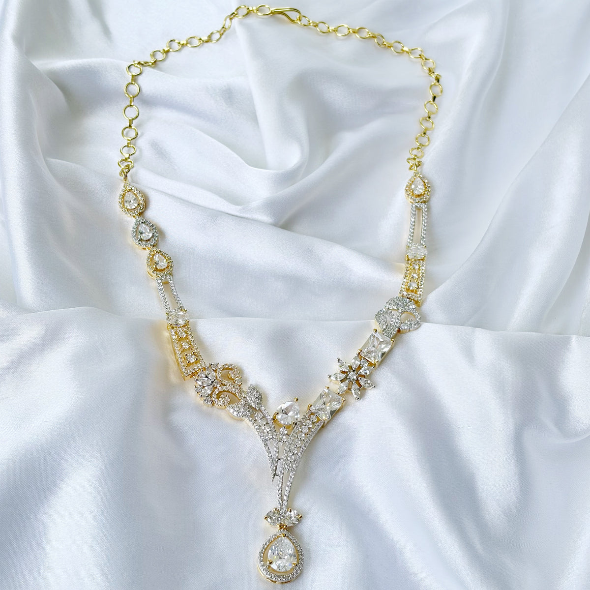 Solitaire Cubic Zirconia American Diamond Gold/Silver Plated Necklace Set