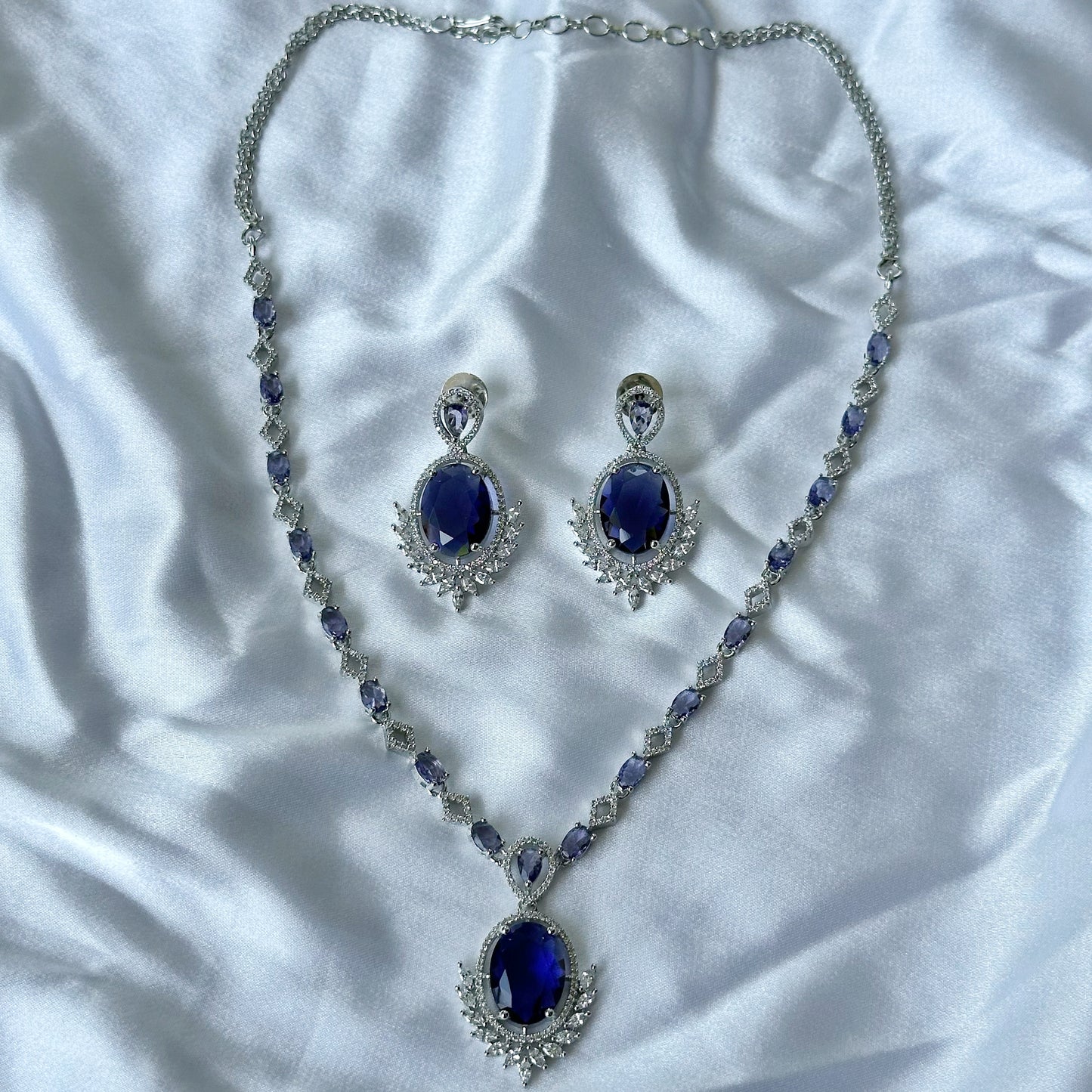 Deep Purple Amethyst Cubic Zircon Stone American Diamond Silver Plated Necklace Set