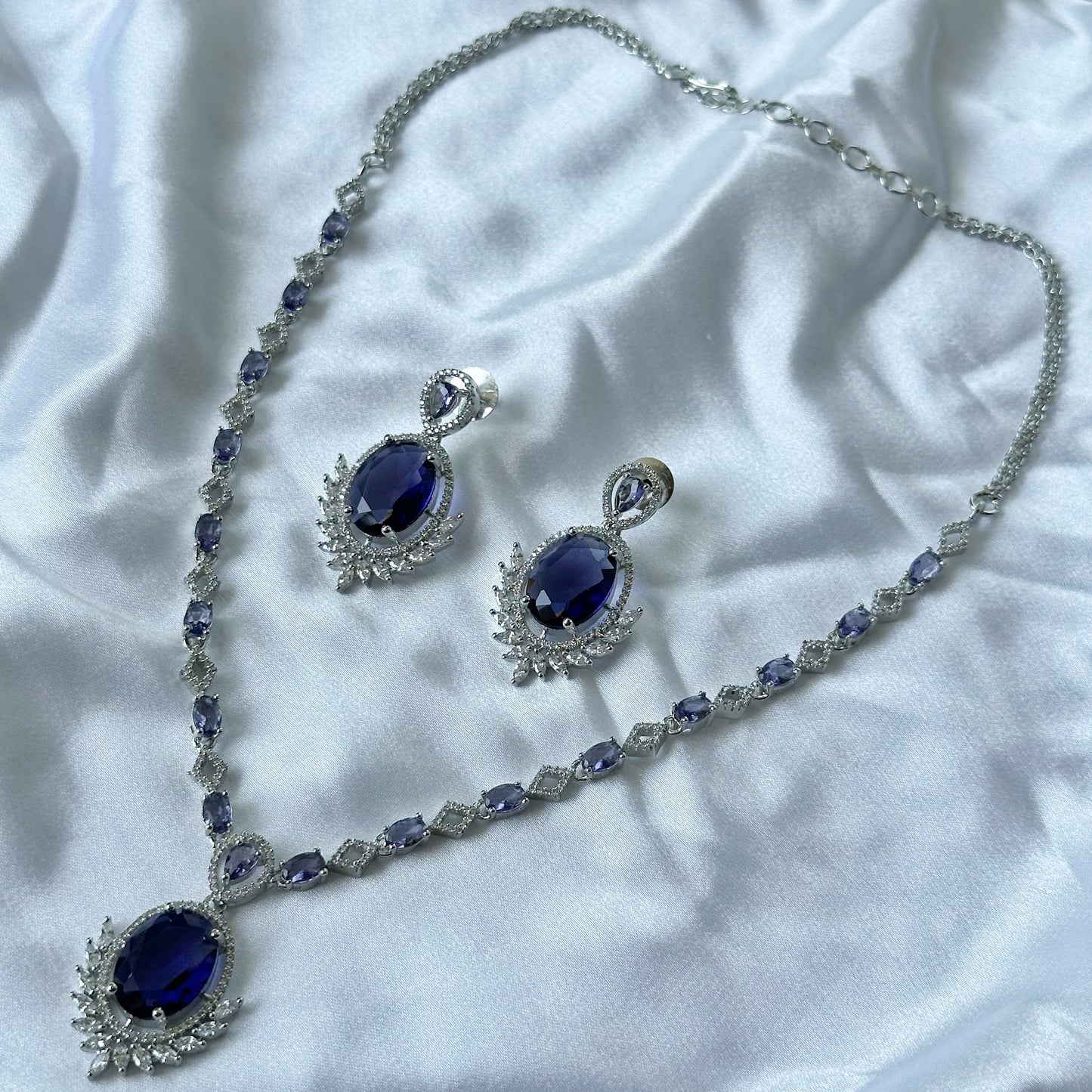 Deep Purple Amethyst Cubic Zircon Stone American Diamond Silver Plated Necklace Set