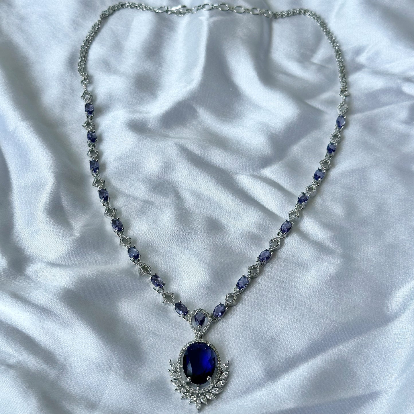 Deep Purple Amethyst Cubic Zircon Stone American Diamond Silver Plated Necklace Set
