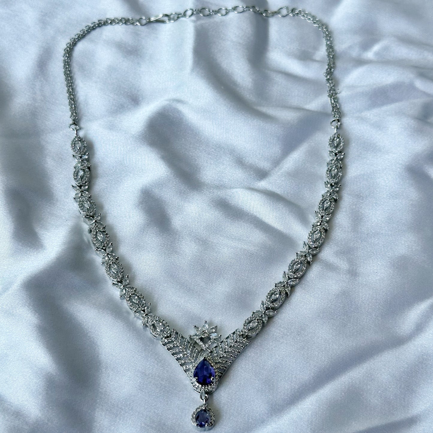 Deep Purple Amethyst Cubic Zircon Stone American Diamond Silver Plated Necklace Set
