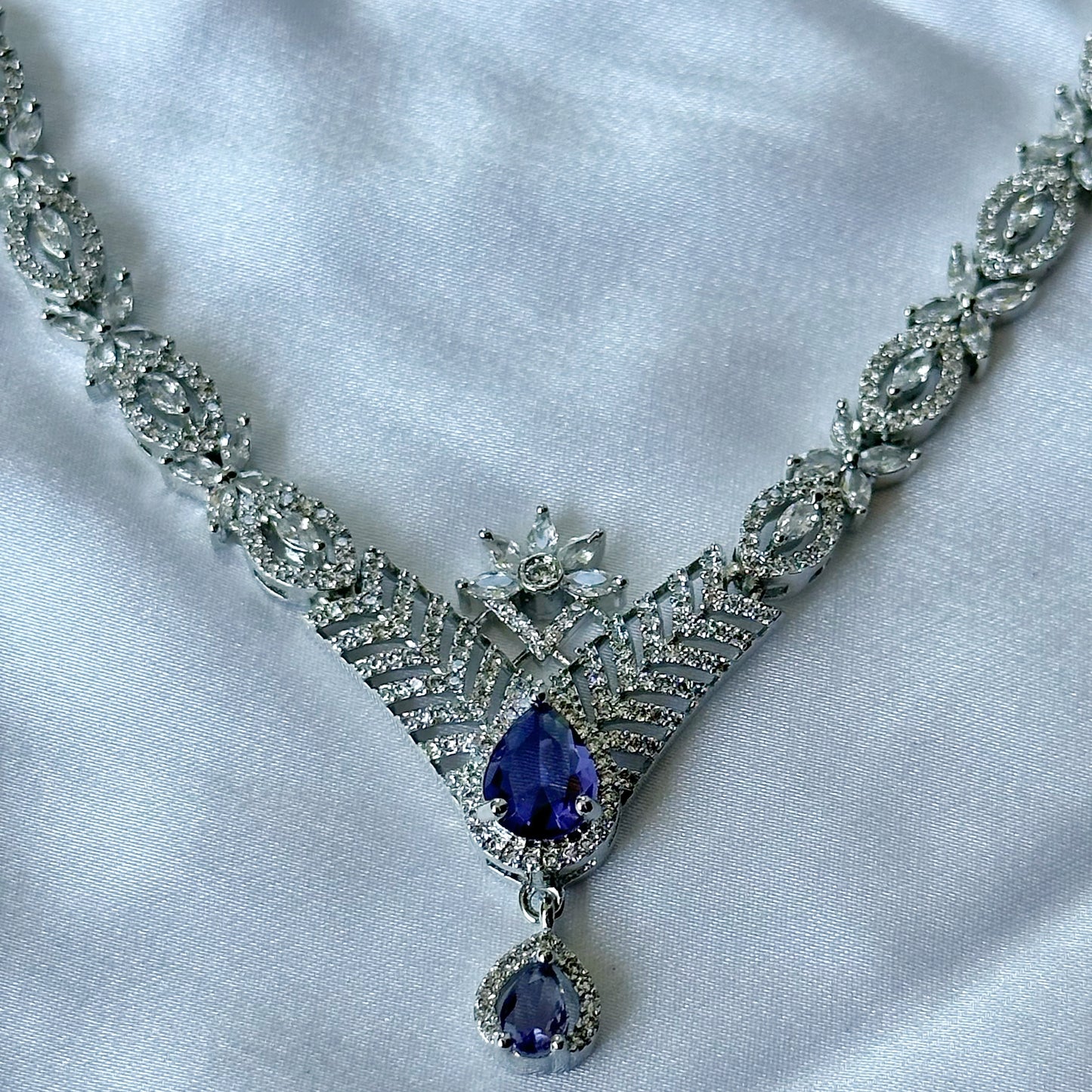 Deep Purple Amethyst Cubic Zircon Stone American Diamond Silver Plated Necklace Set