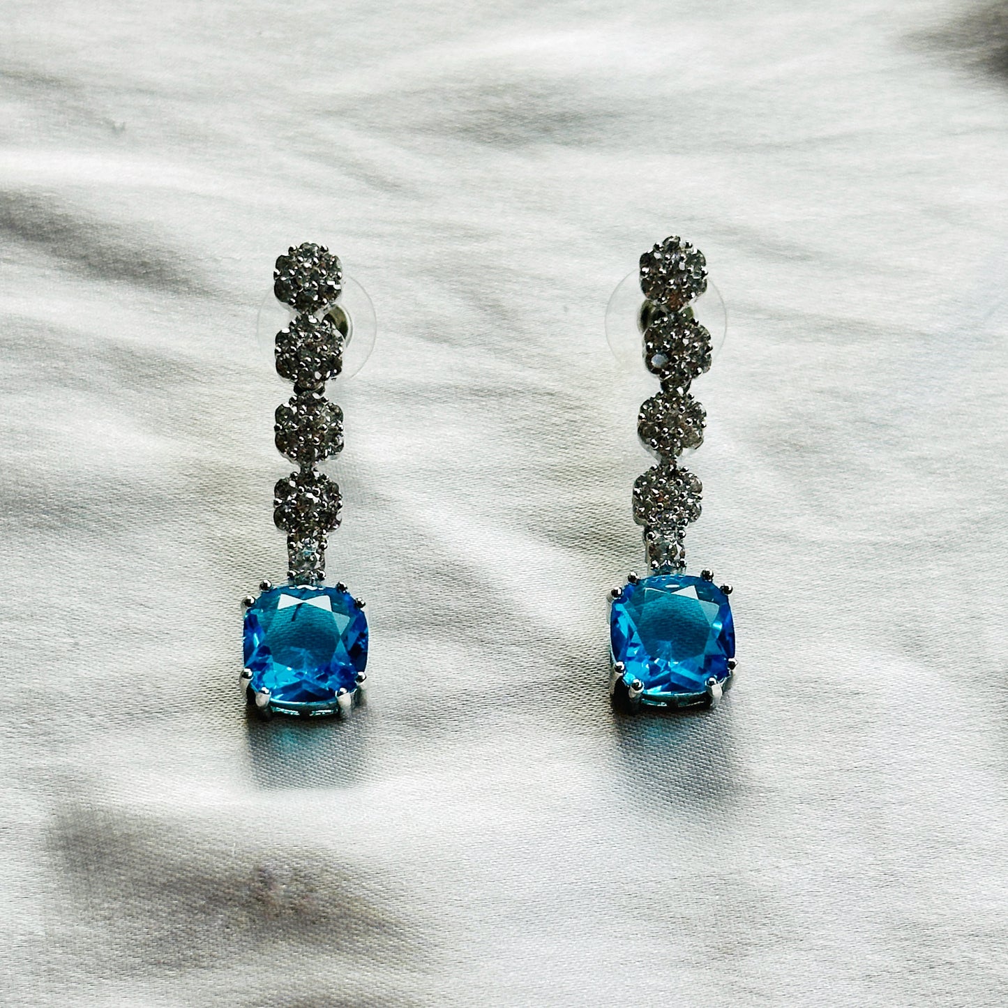 Aqua Blue Sapphire Cubic Zircon Stones American Diamond Silver Plated Necklace Set