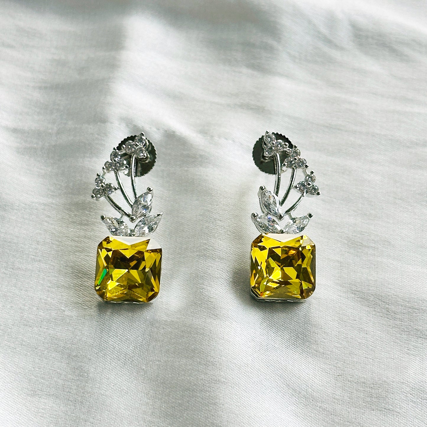 Light Yellow Topaz Swarovski Crystal American Diamond Silver Plated Pendant Set
