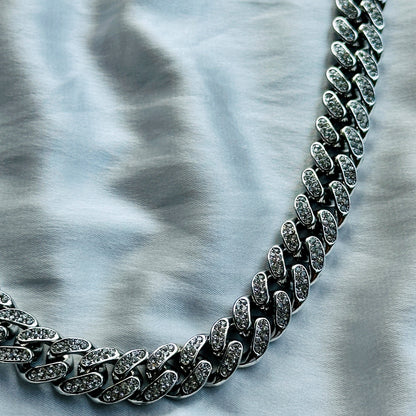 Solitaire Cubic Zirconia Iced-Out American Diamond Silver Plated Cuban Neck Chain [Unisex (19.5 Inches)]