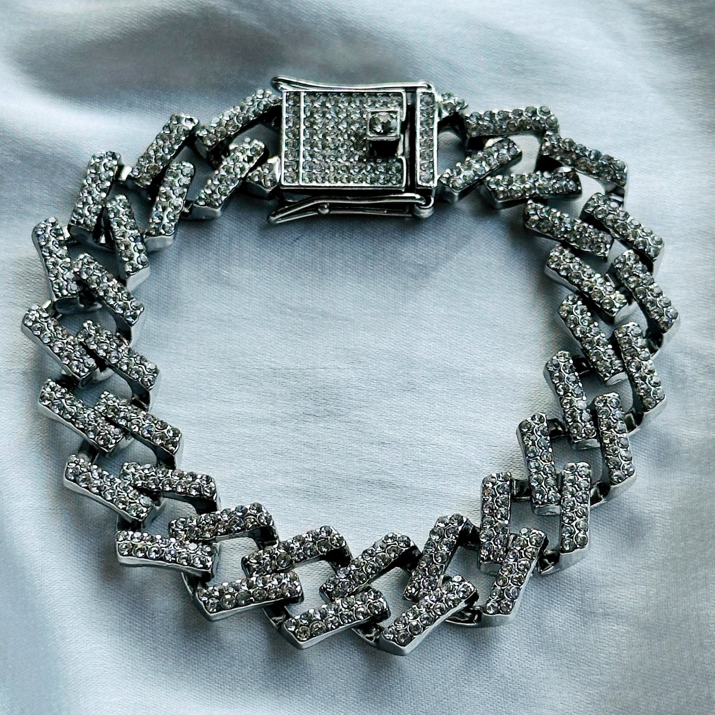 Solitaire Cubic Zirconia Iced-Out American Diamond Silver Plated Cuban Chain Bracelet