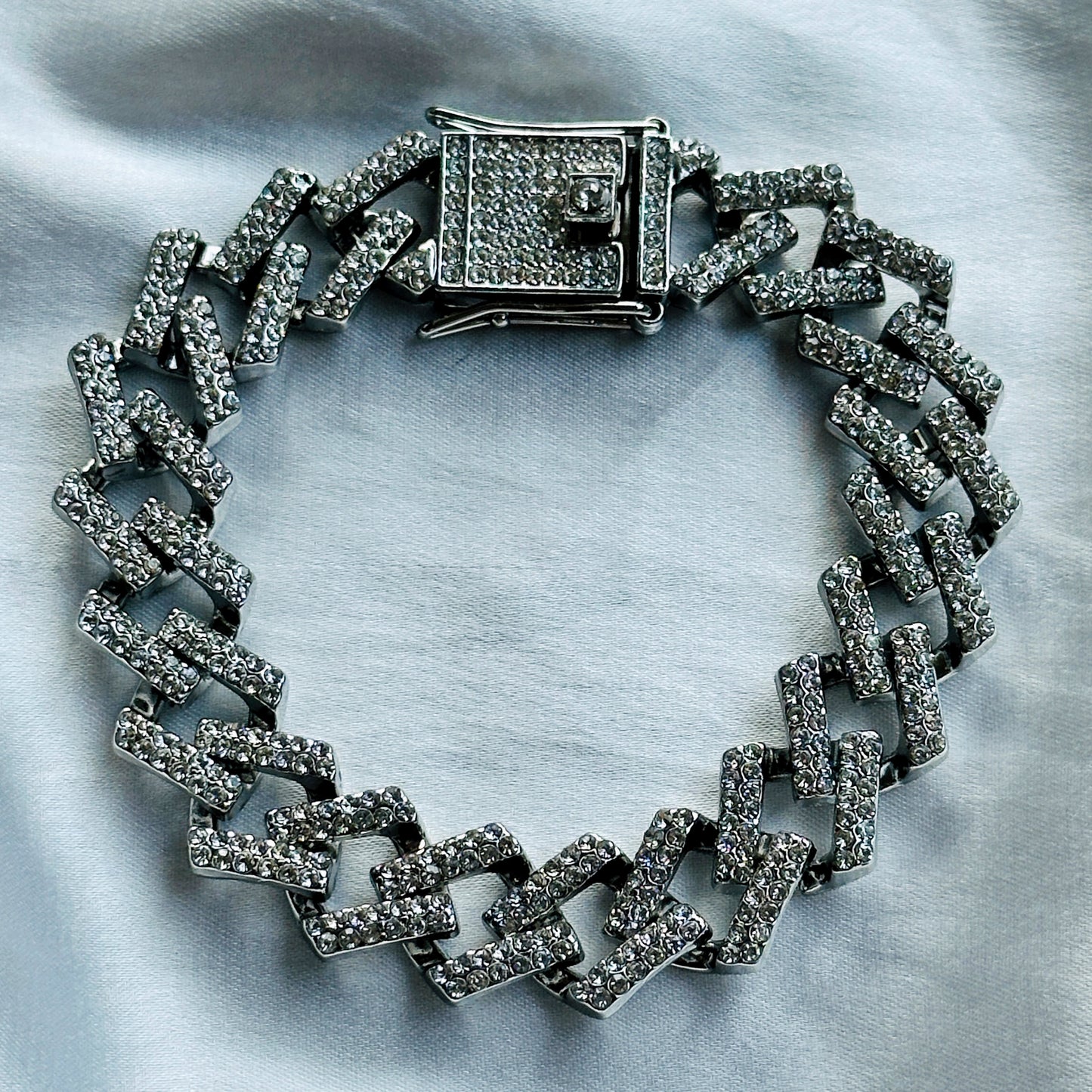 Solitaire Cubic Zirconia Iced-Out American Diamond Silver Plated Cuban Chain Bracelet