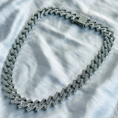 Solitaire Cubic Zirconia Iced-Out American Diamond Silver Plated Cuban Neck Chain [Unisex (18 Inches)]
