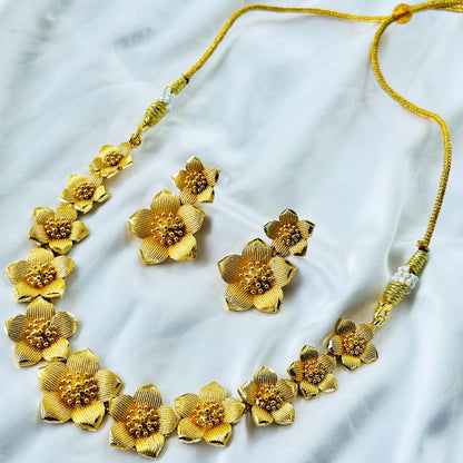 Floral Design 1 Micron Gold Plated Necklace Set