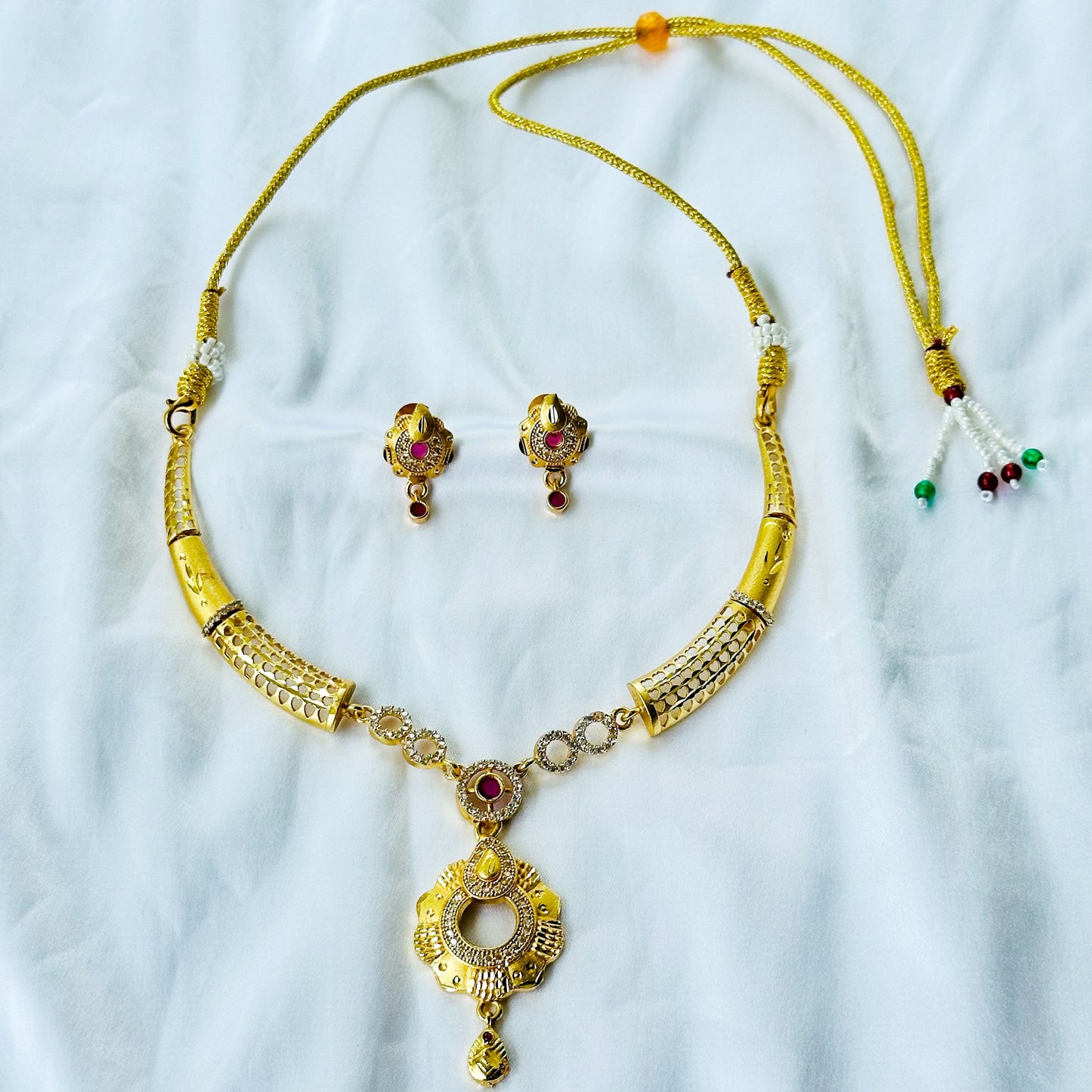 Round Floral Design American Diamond 1 Micron Gold Plated Necklace Set