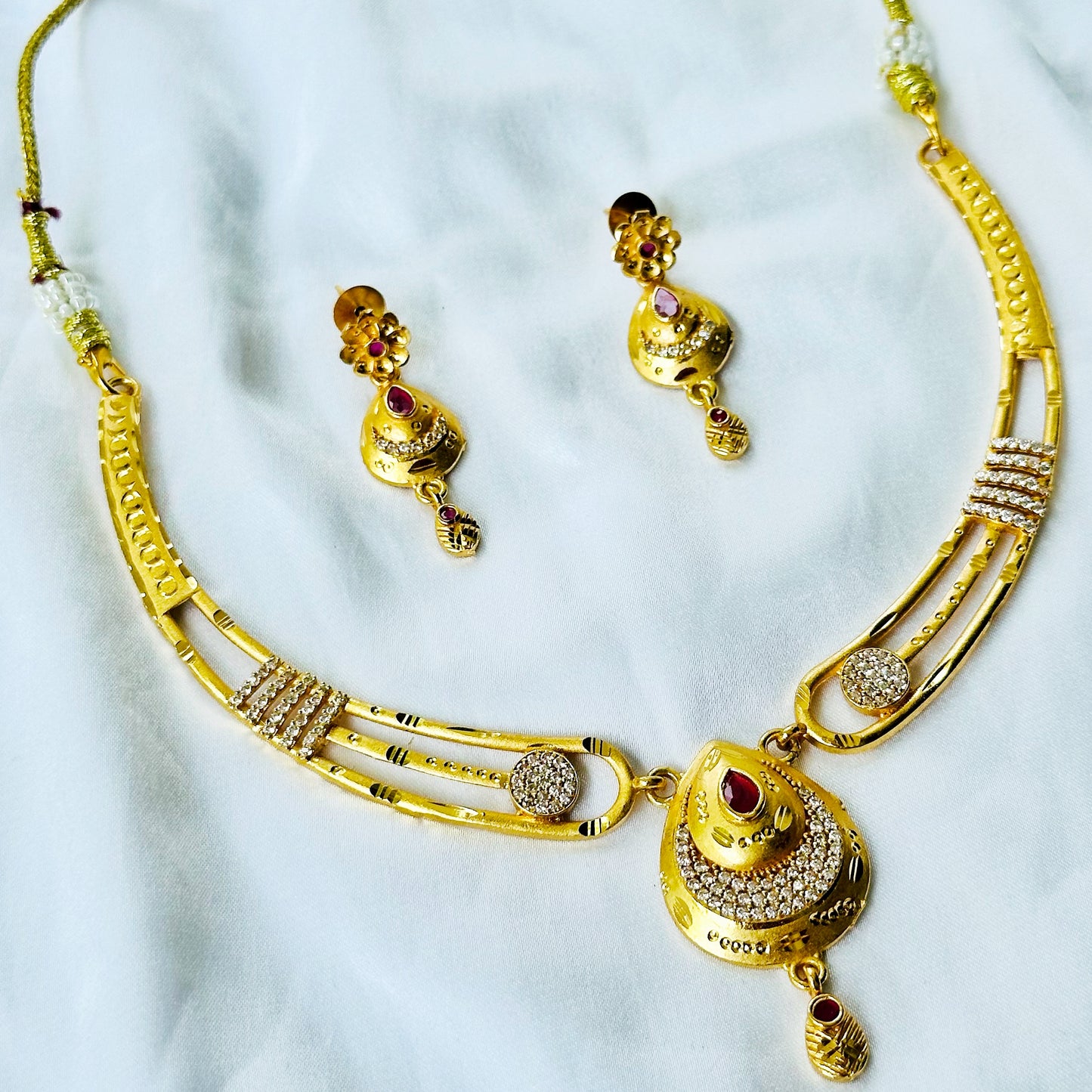 Drop Design American Diamond 1 Micron Gold Plated Necklace Set