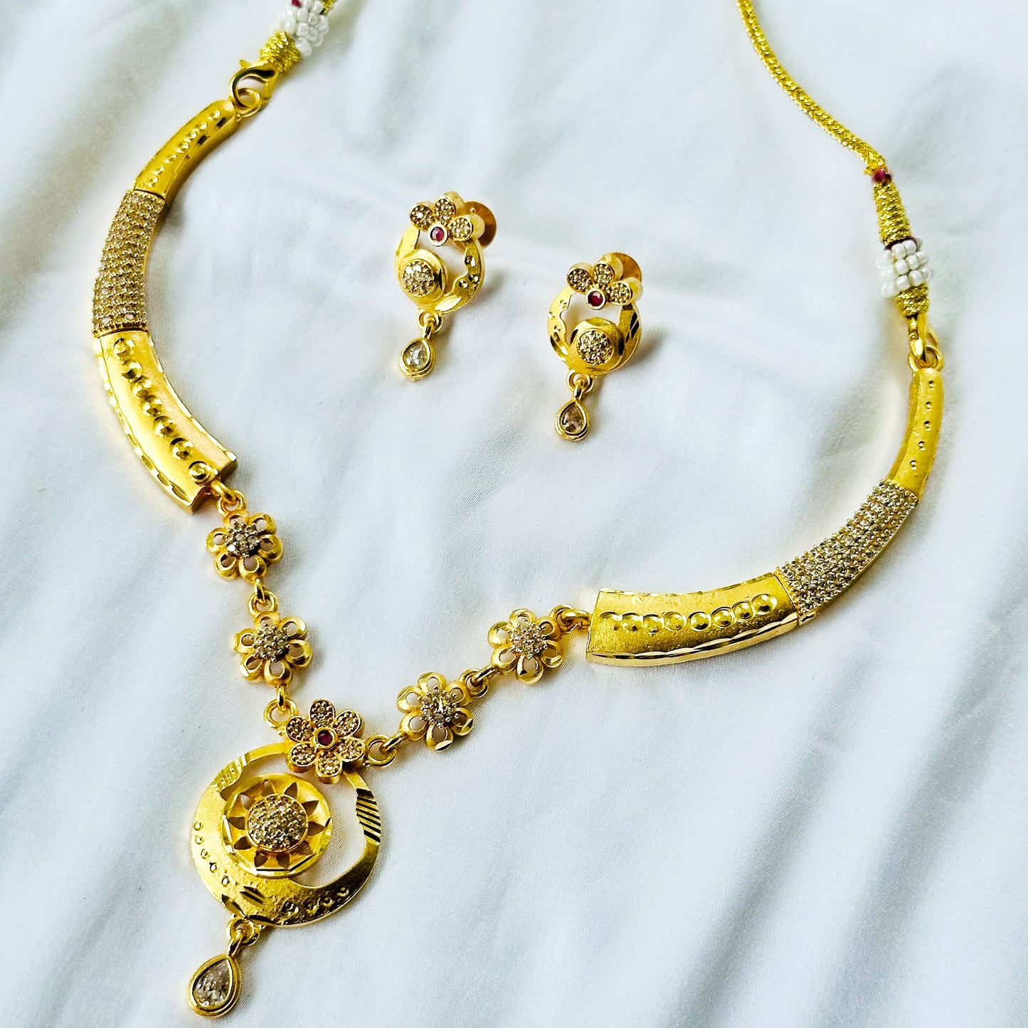 Round Floral Design American Diamond 1 Micron Gold Plated Necklace Set