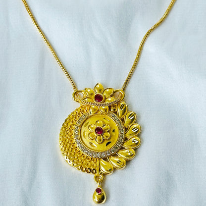 Round Floral Leaf Design American Diamond 1 Micron Gold Plated Pendant Set