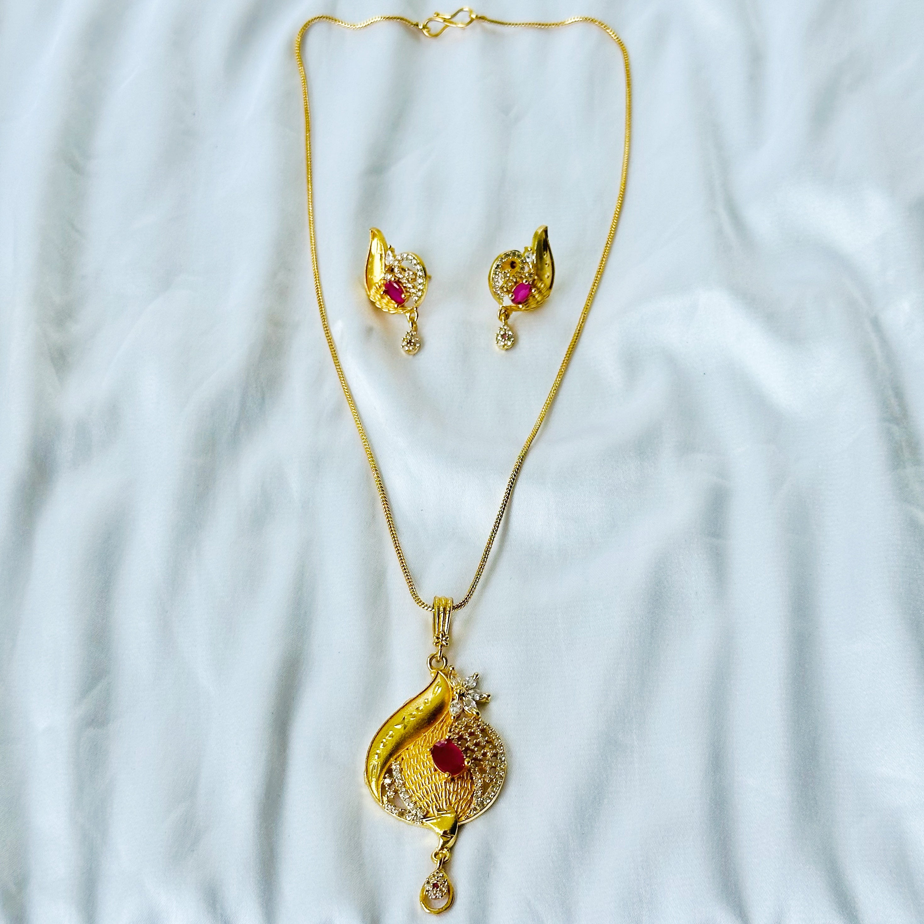 Floral Drop Design American Diamond 1 Micron Gold Plated Pendant Set