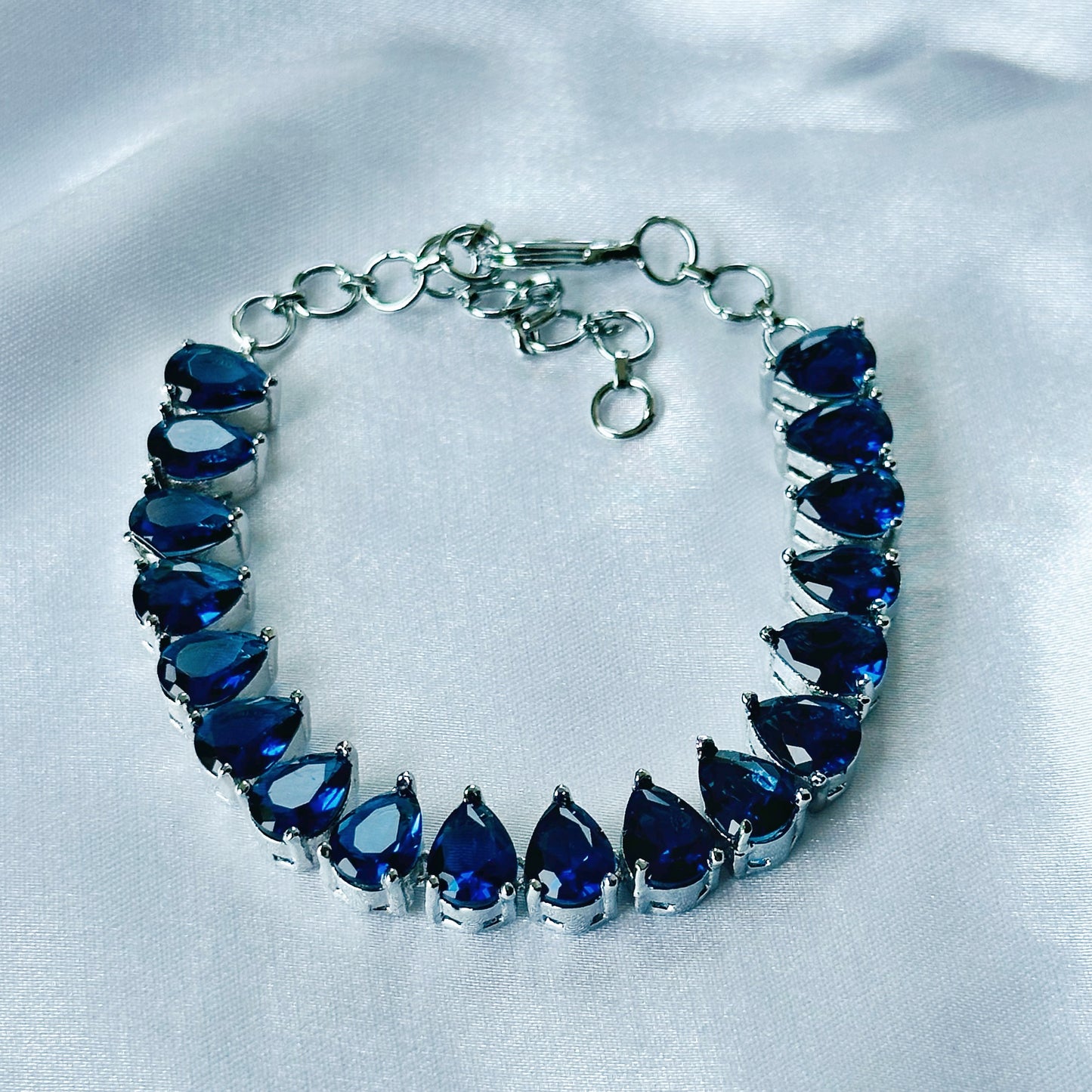 Blue Sapphire Cubic Zircon Stone American Diamond Silver Plated Chain Bracelet