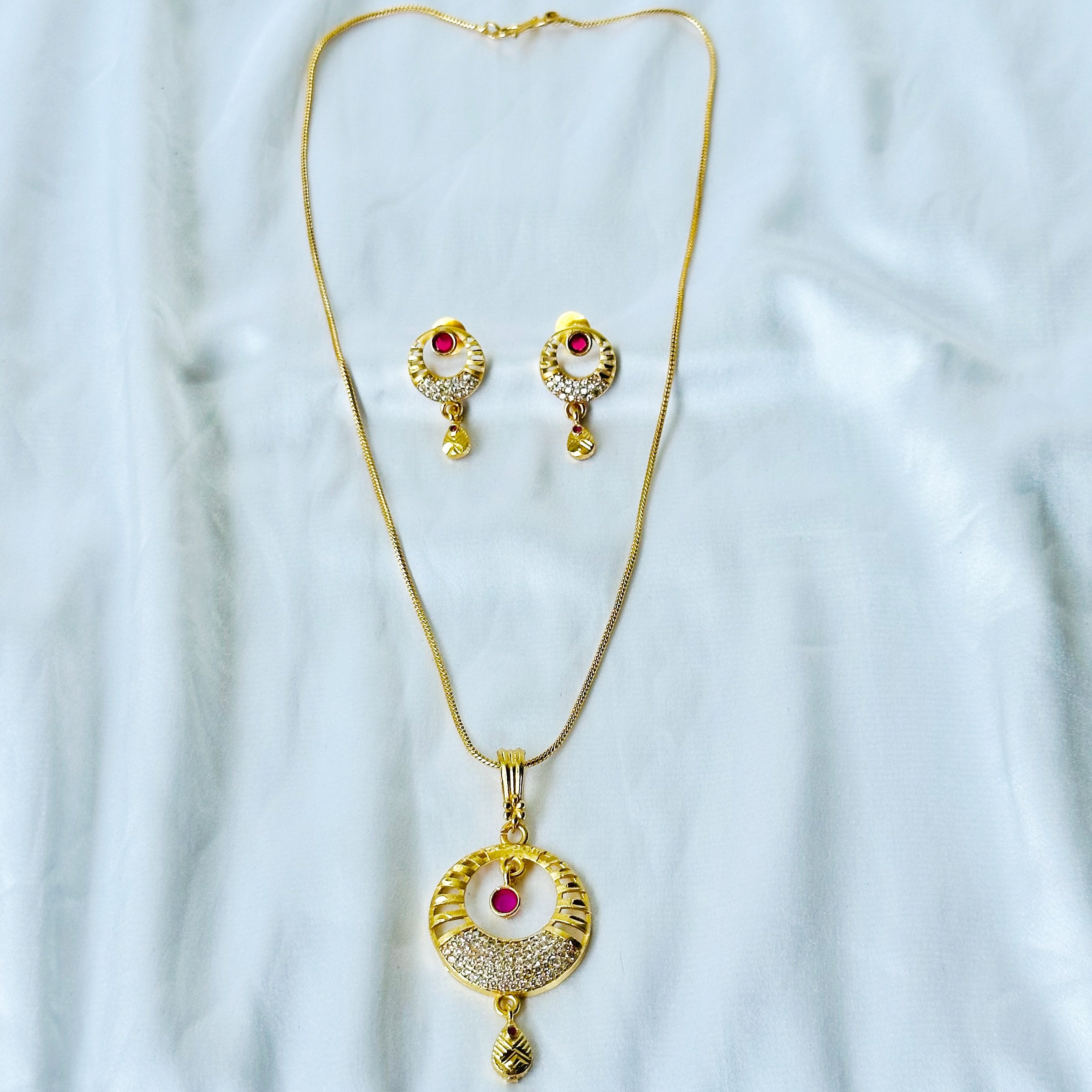 Round Drop Design American Diamond 1 Micron Gold Plated Pendant Set