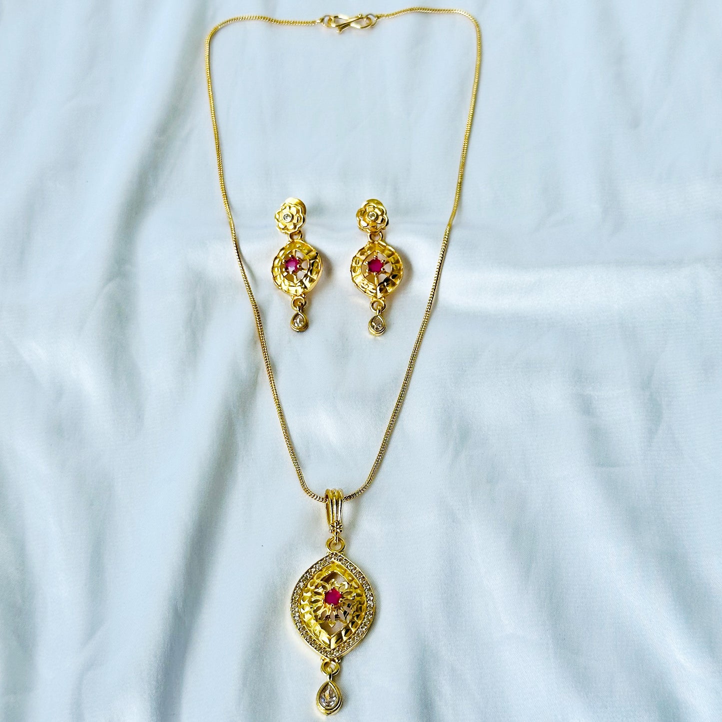 Floral Drop Design American Diamond 1 Micron Gold Plated Pendant Set